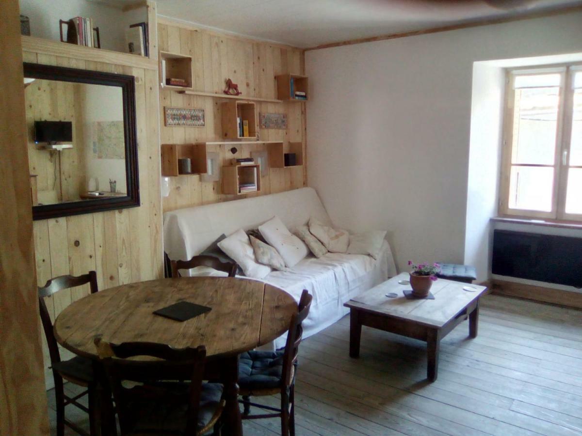 Au 17 Hotel Murat  Kültér fotó